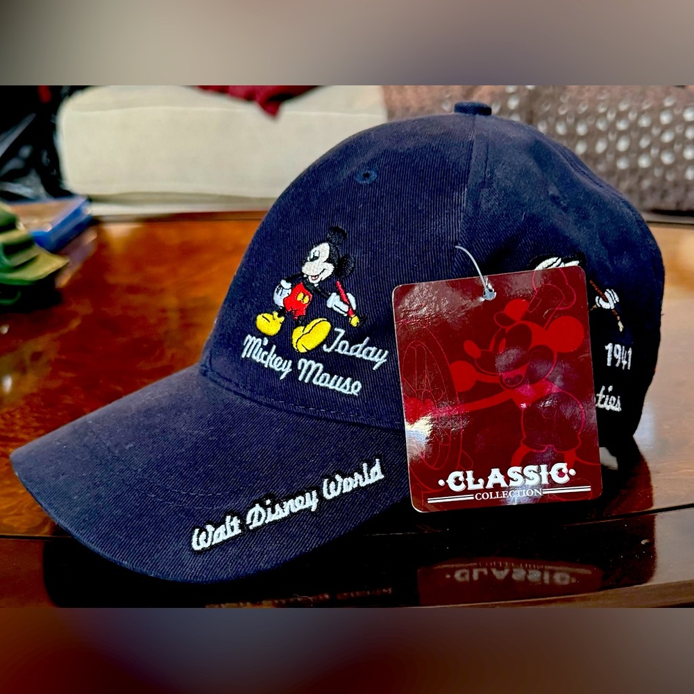 🐭 Disney Parks - Authentic History of Mickey Cap (NWT) - $25 CAD 🧢